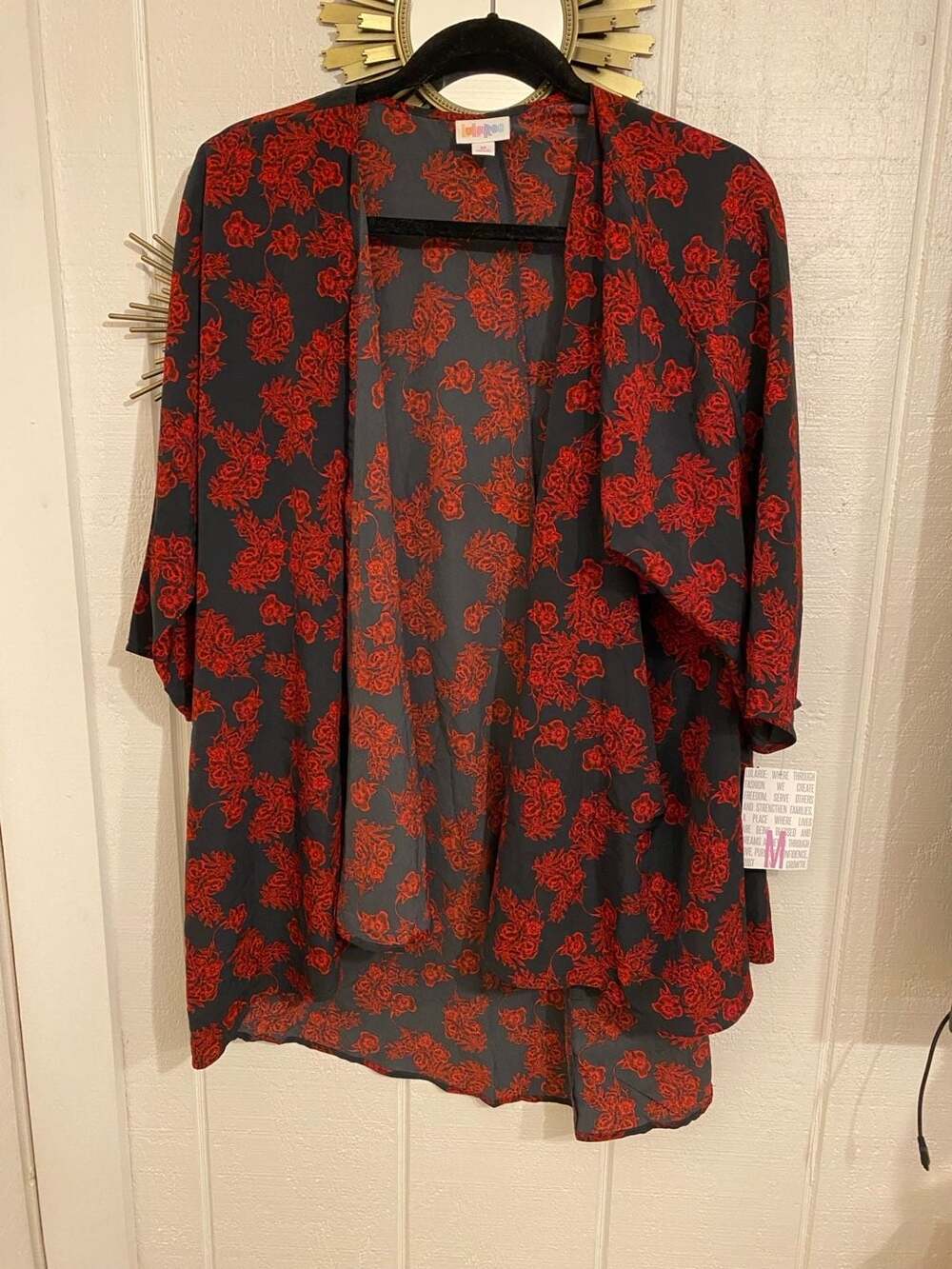 LuLaRoe Lindsey Kimono Size M Black Red Floral Open Front Cardigan (New With Tag